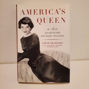 BOOK America's Queen by Sarah Bradford Hardcover